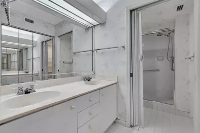 7377  Granville Dr, Unit #311, Fort Lauderdale, FL 33321 - Photo 29