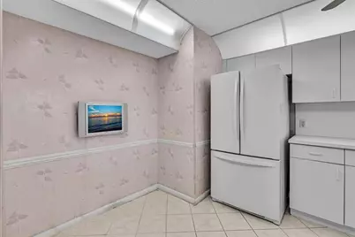 7377  Granville Dr, Unit #311, Fort Lauderdale, FL 33321 - Photo 9