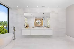 68 Isla Bahia Dr, Fort Lauderdale, FL 33316 - Photo 51