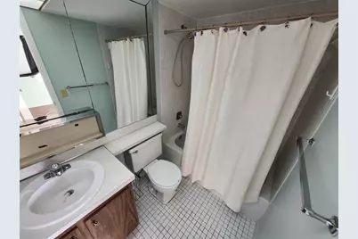 9661  Sunrise Lakes Blvd, Unit #302, Sunrise, FL 33322 - Photo 13