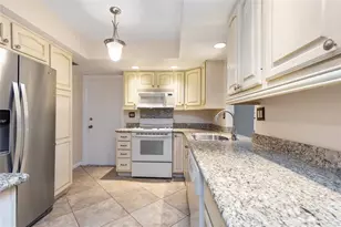 1759 NE 39th Ct, Pompano Beach, FL 33064 - Photo 7