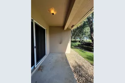 3318  Lakeside Dr, Davie, FL 33328 - Photo 29