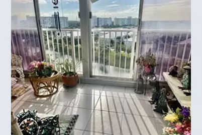 3850  Washington St, Unit #810, Hollywood, FL 33021 - Photo 5