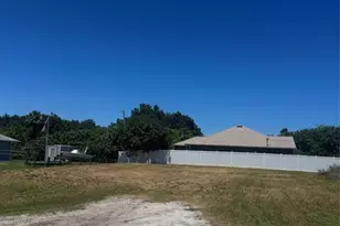 8565 90th Ave, Vero Beach, FL 32967 - Photo 3