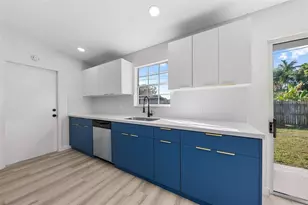 640 Foresteria Dr, West Palm Beach, FL 33403 - Photo 13