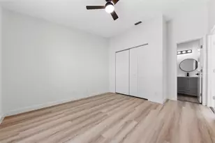 640 Foresteria Dr, West Palm Beach, FL 33403 - Photo 17