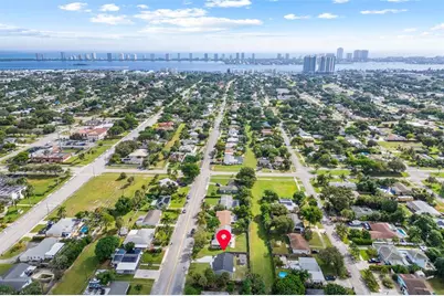 640  Foresteria Dr, West Palm Beach, FL 33403 - Photo 31