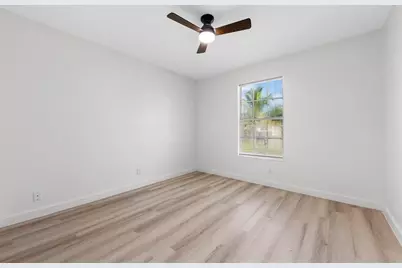 640  Foresteria Dr, West Palm Beach, FL 33403 - Photo 19