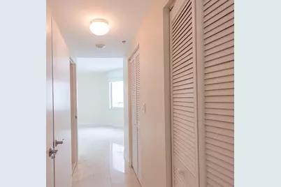 335 S Biscayne Blvd, Unit #2400, Miami, FL 33131 - Photo 25