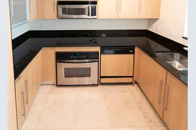 335 S Biscayne Blvd, Unit #2400, Miami, FL 33131 - Photo 13