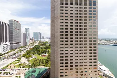 335 S Biscayne Blvd, Unit #2400, Miami, FL 33131 - Photo 47