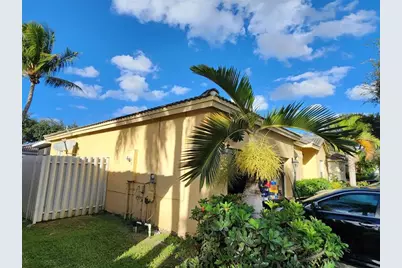 10611 SW 21st St, Miramar, FL 33025 - Photo 17