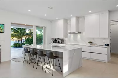 2103 N Riverside Dr, Pompano Beach, FL 33062 - Photo 13