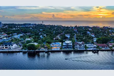 2103 N Riverside Dr, Pompano Beach, FL 33062 - Photo 1