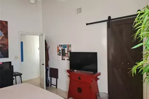 3421 NW 44th St, Lauderdale Lakes, FL 33309 - Photo 9