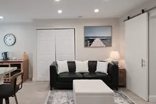 1215 NE 13th Ave, Fort Lauderdale, FL 33304 - Photo 5