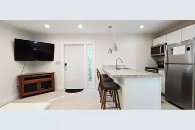 1215 NE 13th Ave, Fort Lauderdale, FL 33304 - Photo 7