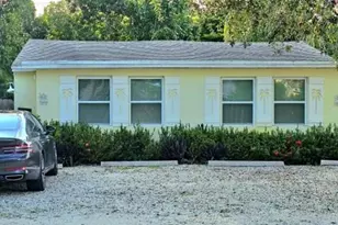 1215 NE 13th Ave, Fort Lauderdale, FL 33304 - Photo 1