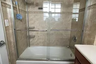 5402 SW 1st St, Plantation, FL 33317 - Photo 9