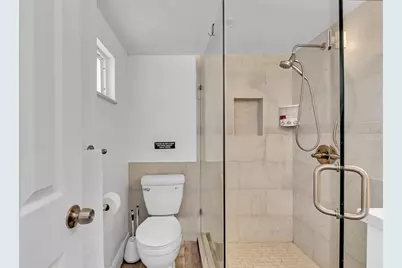 1580 NE 35th St, Oakland Park, FL 33334 - Photo 21