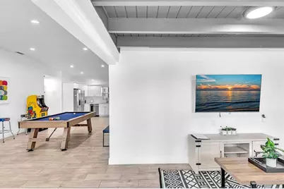 1580 NE 35th St, Oakland Park, FL 33334 - Photo 13