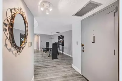 100  Golden Isles Dr, Unit #815, Hallandale Beach, FL 33009 - Photo 17