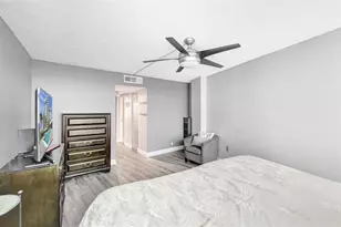 100 Golden Isles Dr, Hallandale Beach, FL 33009 - Photo 9