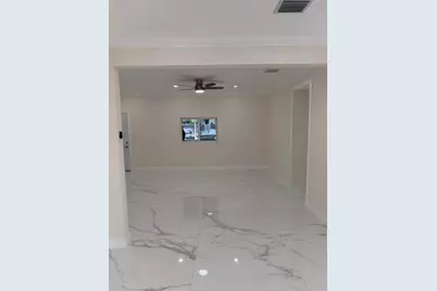 6410 NW Miami Ct, Miami, FL 33150 - Photo 21