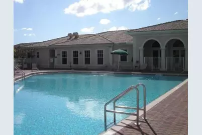 9082  Plymouth Pl, Unit #9082, Tamarac, FL 33321 - Photo 13