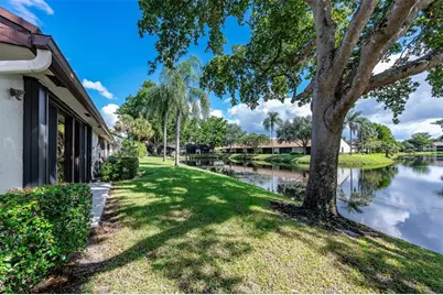 3272  Carambola Cir, Unit #3272, Coconut Creek, FL 33066 - Photo 5