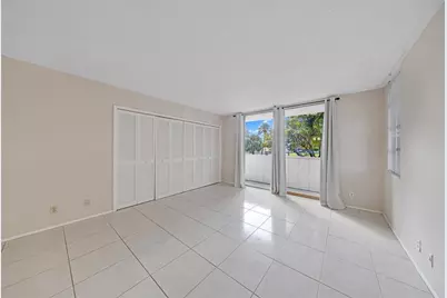 2601 S Palm Aire Dr, Unit #212, Pompano Beach, FL 33069 - Photo 17