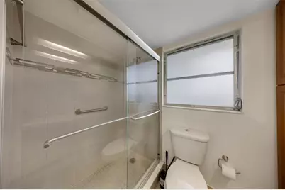 2601 S Palm Aire Dr, Unit #212, Pompano Beach, FL 33069 - Photo 25