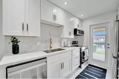 2866 NE 30th St, Unit #9, Fort Lauderdale, FL 33306 - Photo 21