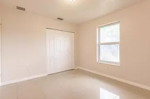 5201 NW 17th Ct, Lauderhill, FL 33313 - Photo 9