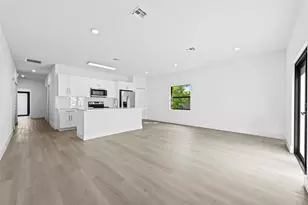 2810 NW 7th St, Fort Lauderdale, FL 33311 - Photo 9