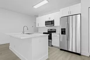 2810 NW 7th St, Fort Lauderdale, FL 33311 - Photo 3