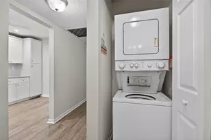 3249 Carambola Cir Unit, Coconut Creek, FL 33066 - Photo 15