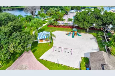 3249  Carambola Cir, Unit #3249, Coconut Creek, FL 33066 - Photo 37