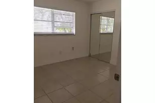 1290 NE 119th St, Miami, FL 33161 - Photo 17