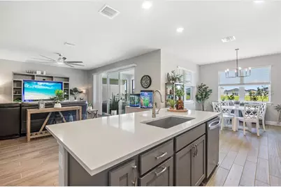 6369 NW Cloverdale Ave, Port Saint Lucie, FL 34987 - Photo 7