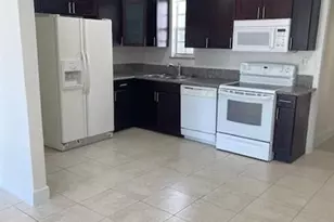 3610 SW 46th Ave, West Park, FL 33023 - Photo 9