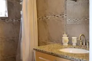 17050 NE 14th Ave, North Miami Beach, FL 33162 - Photo 11