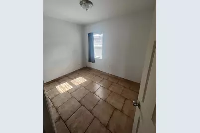 701 NW 21st Ter, Fort Lauderdale, FL 33311 - Photo 13