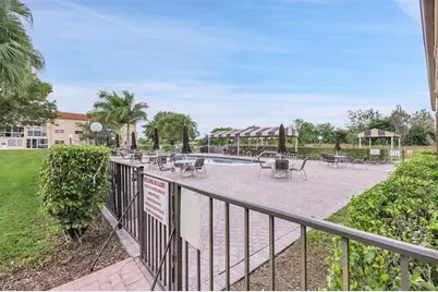 8861  Sunrise Lakes Blvd, Unit #305, Sunrise, FL 33322 - Photo 37