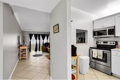 8861  Sunrise Lakes Blvd, Unit #305, Sunrise, FL 33322 - Photo 19