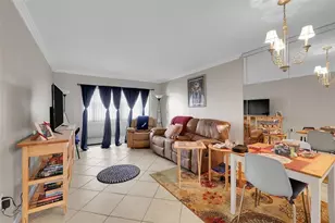 8861 Sunrise Lakes Blvd, Sunrise, FL 33322 - Photo 23