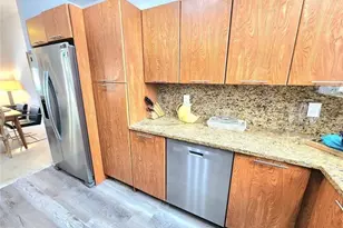 2317 Vintage Dr, Lighthouse Point, FL 33064 - Photo 11