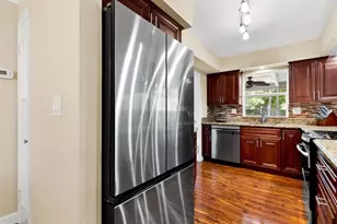 806 SE 9th Ave, Deerfield Beach, FL 33441 - Photo 11