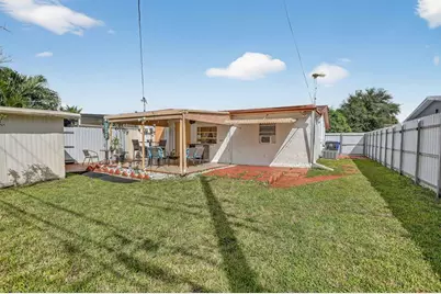 1935 SW 67th Ter, North Lauderdale, FL 33068 - Photo 27