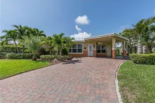 160 SE 12th St, Pompano Beach, FL 33060 - Photo 1